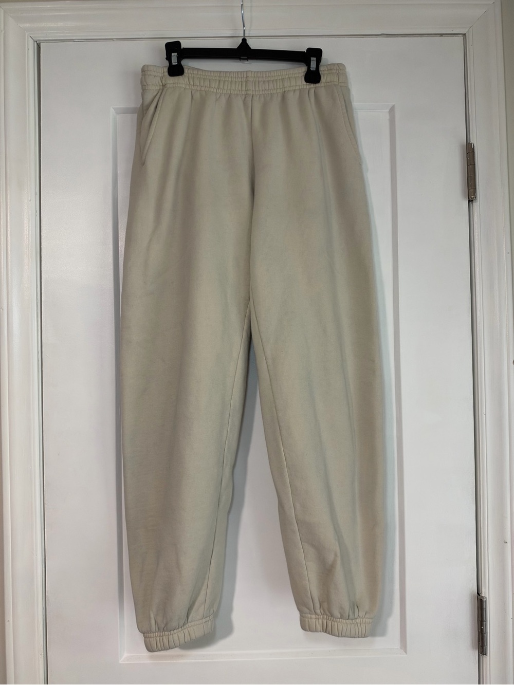 Women’s Aritzia “The Constant” Cream Joggers Size XS
